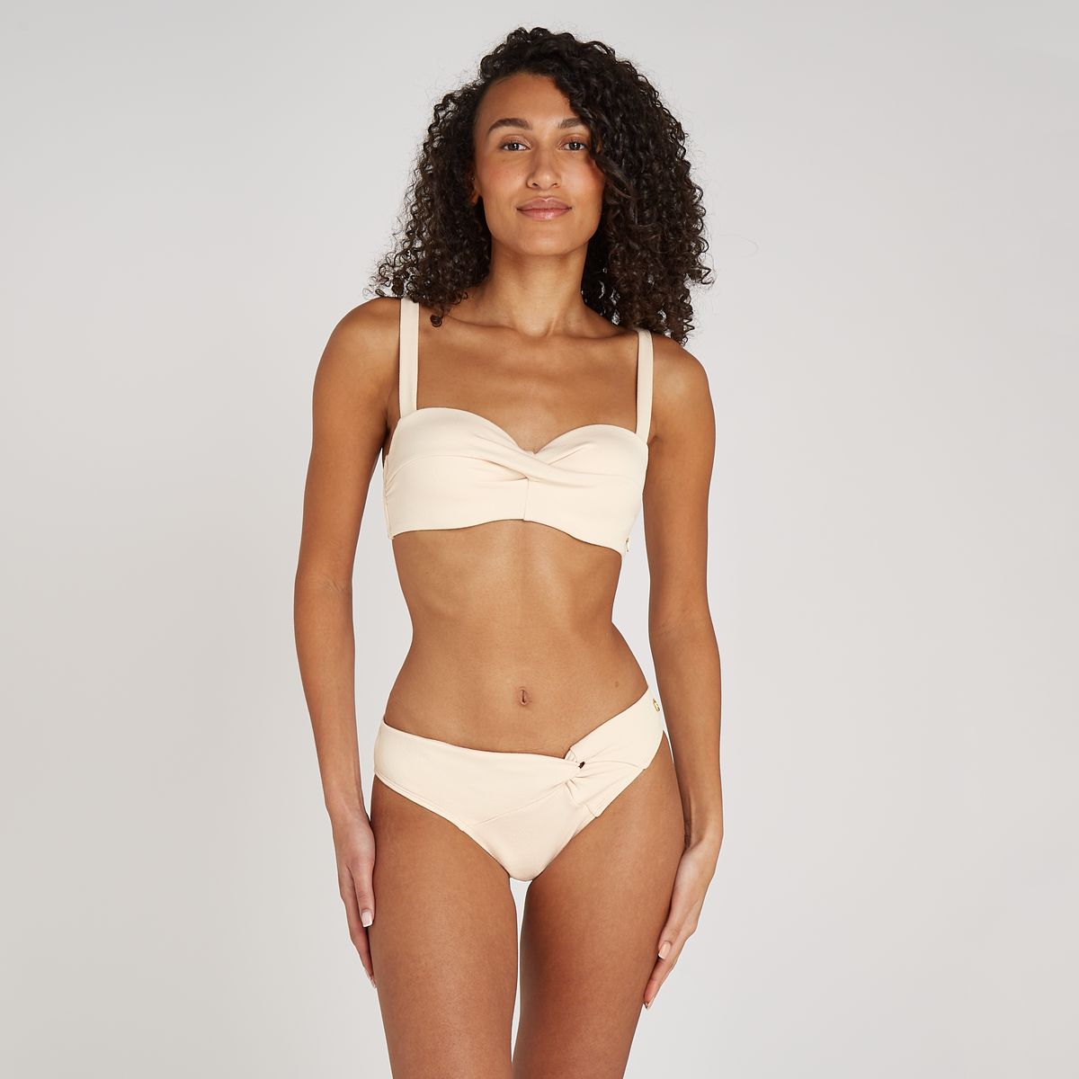 knot bikini bottom off white relief